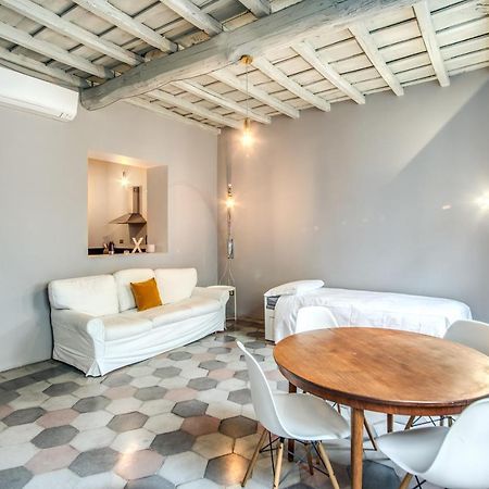 Stylish And Spacious Apartment Next To The Colosseum Рим Экстерьер фото
