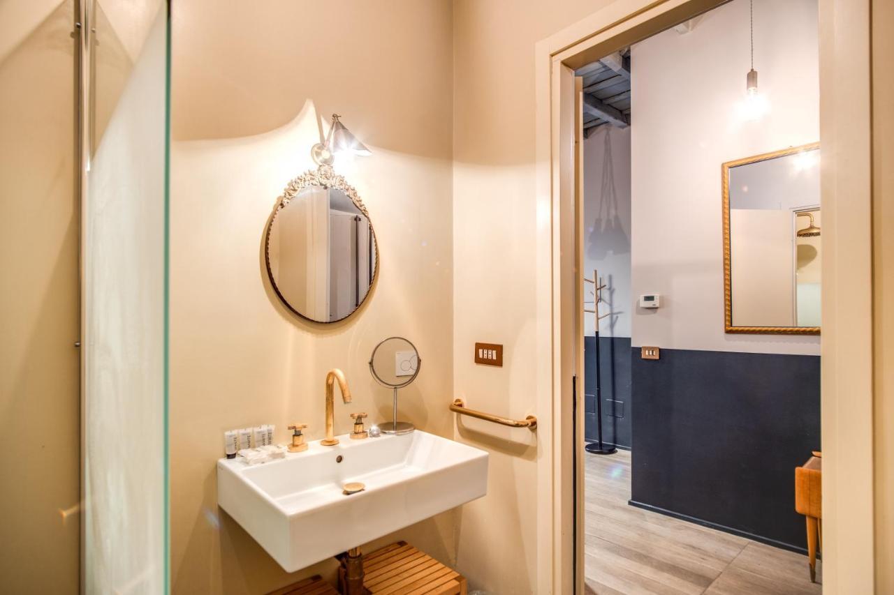 Stylish And Spacious Apartment Next To The Colosseum Рим Экстерьер фото